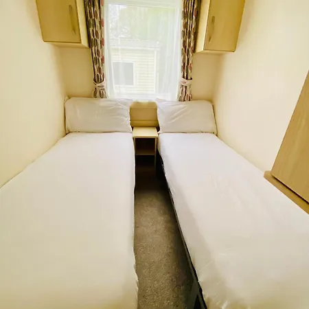 A Lovely Caravan That Truly Has It All, Perfect For Families, Couples, Or Friends In Newquay Holiday home Newquay (Cornwall)