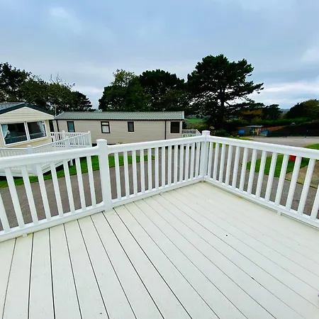 A Lovely Caravan That Truly Has It All, Perfect For Families, Couples, Or Friends In Newquay Newquay (Cornwall)