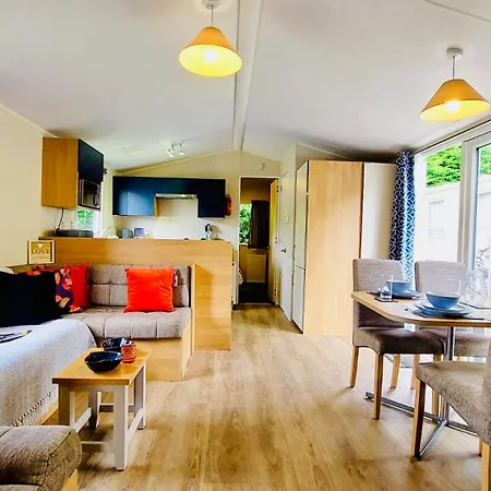 Holiday home A Lovely Caravan That Truly Has It All, Perfect For Families, Couples, Or Friends In Newquay Newquay (Cornwall)